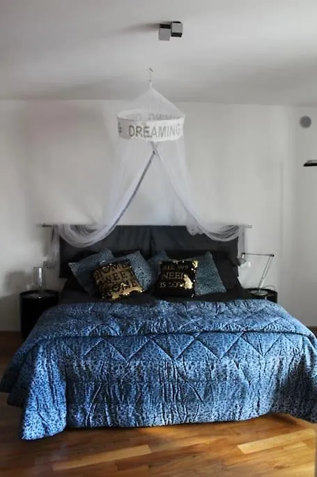 Appartamento Con Terrazzo Milano Apartmán