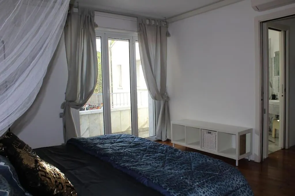 Appartamento Con Terrazzo Milano 0*,